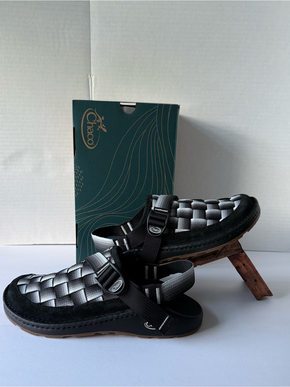 Chaco Canyon Woven Clog Fade B /W Mens Size 10 Black Slip On Mules Shoes New